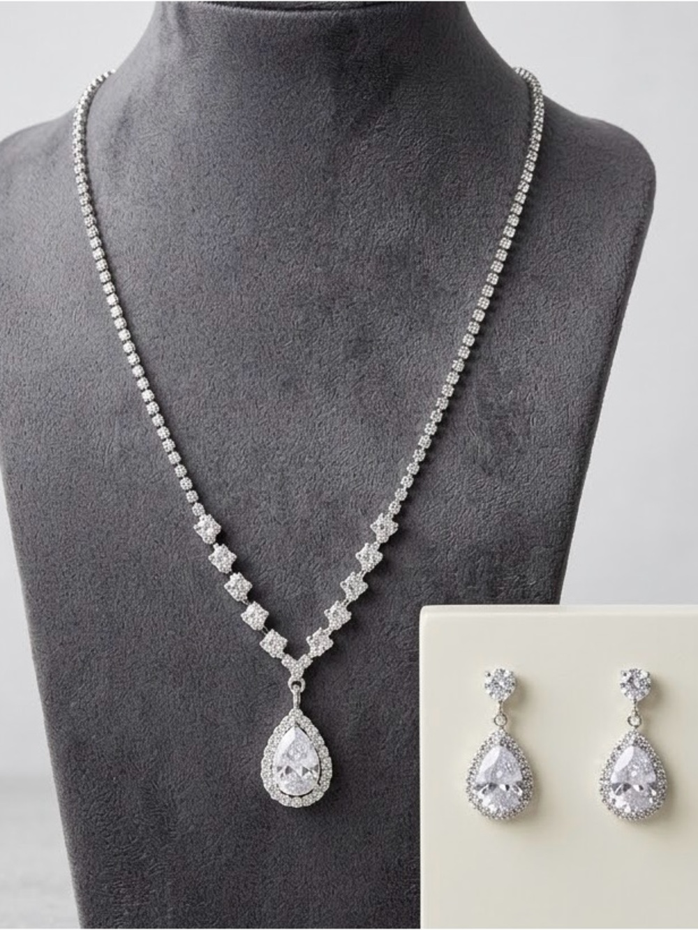 Elegant Teardrop Cubic Zirconia Necklace & Earring Set - Silver